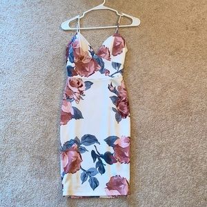 Form fitted White Floral Dress